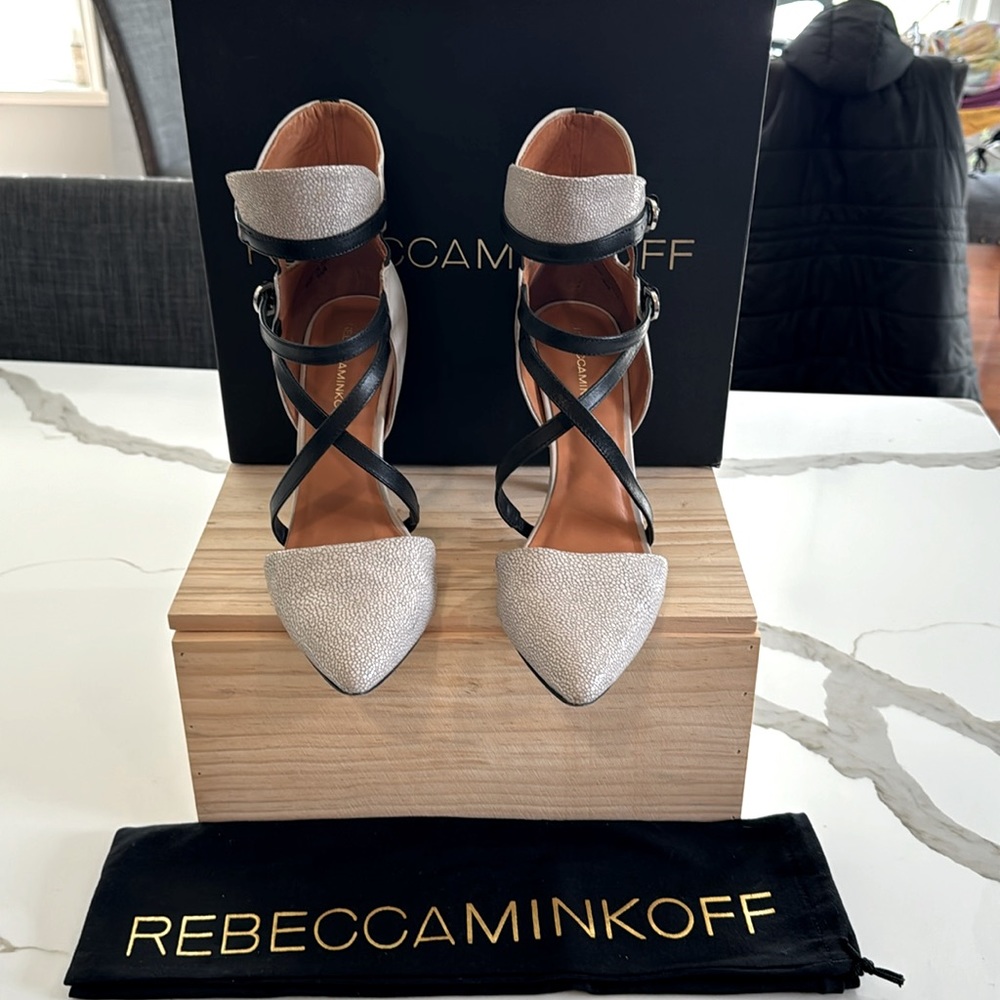 Rebecca Minkoff Raz Pale Gray Stingray Heels 100mm Size 8.5